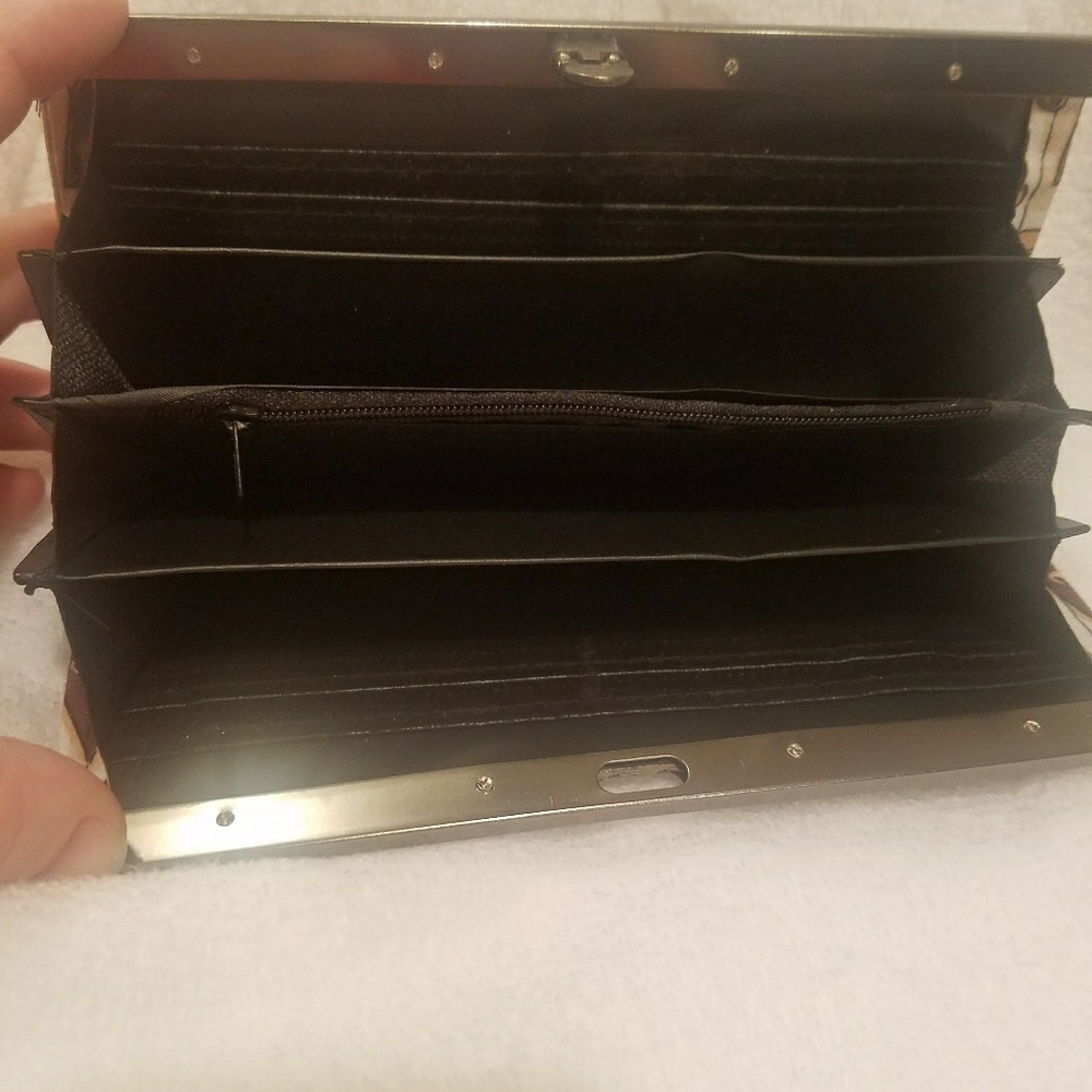 Wallet - Picture 3 of 3
